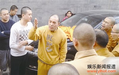 假和尚带女人开房欲败坏寺庙名声 在法源寺被捉(图)